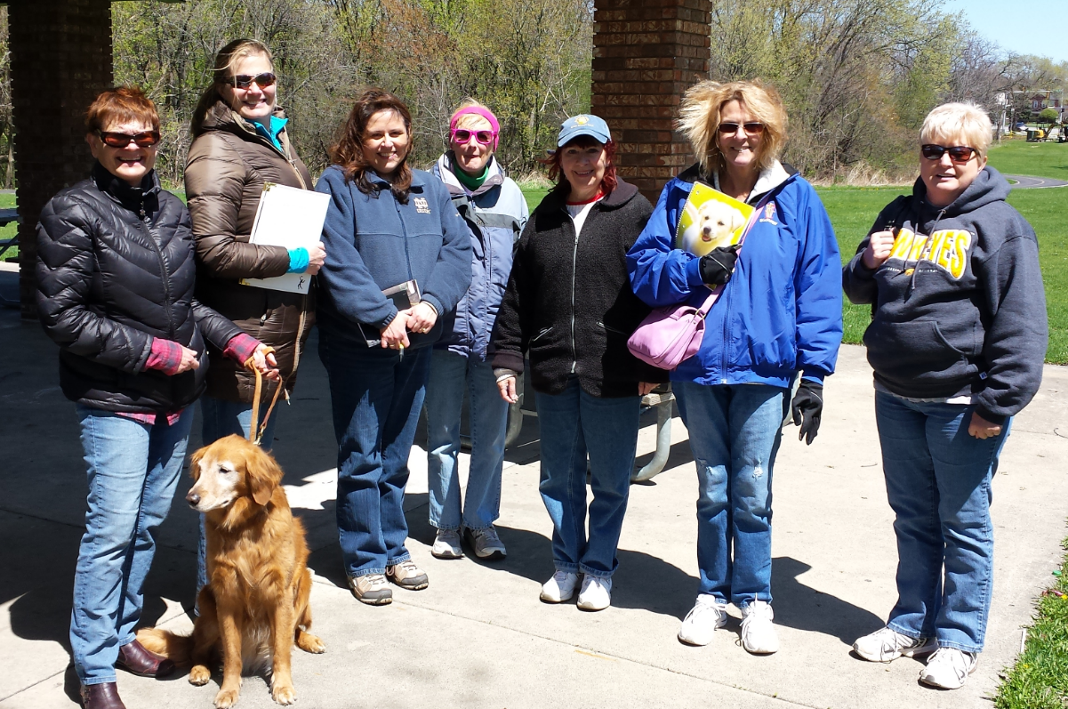 parade-your-pooch-committe